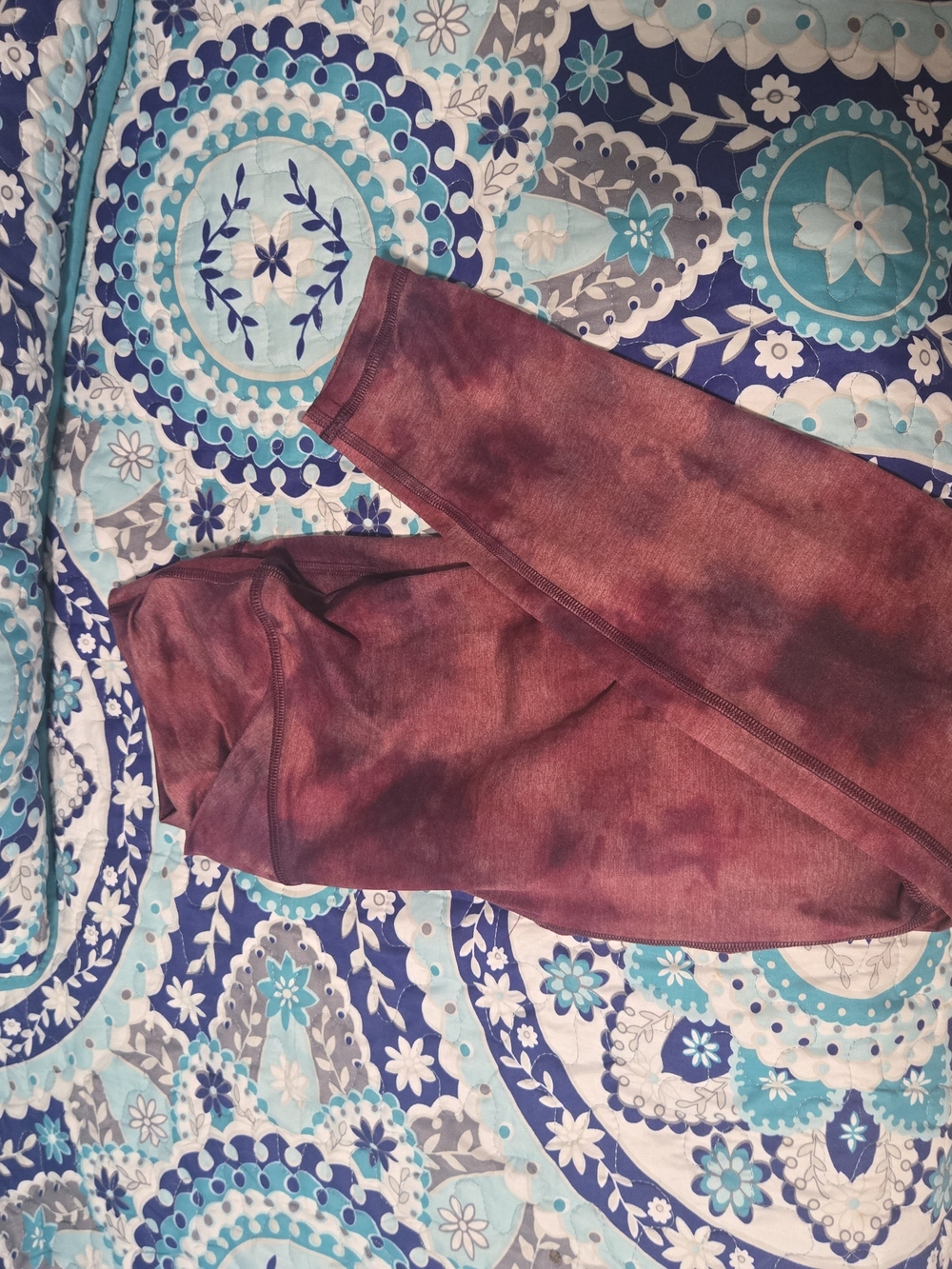 Fleo Burgundy Tie-Dye Leggings